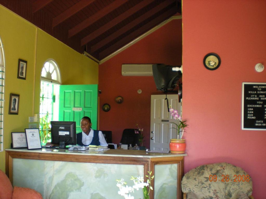 Villa Sonate Runaway Bay Buitenkant foto