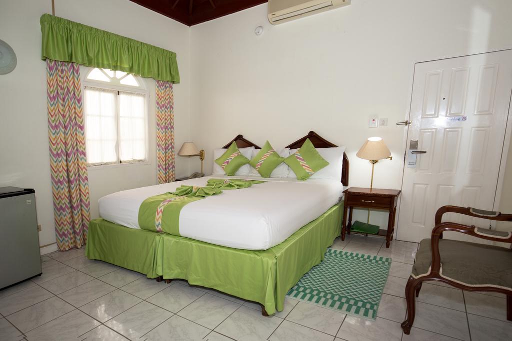 Villa Sonate Runaway Bay Buitenkant foto