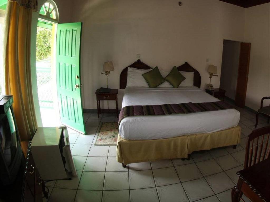 Villa Sonate Runaway Bay Buitenkant foto