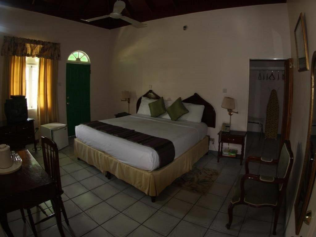 Villa Sonate Runaway Bay Buitenkant foto