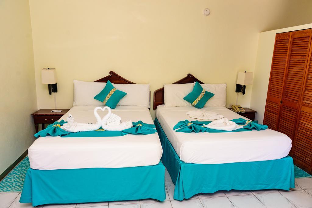 Villa Sonate Runaway Bay Buitenkant foto