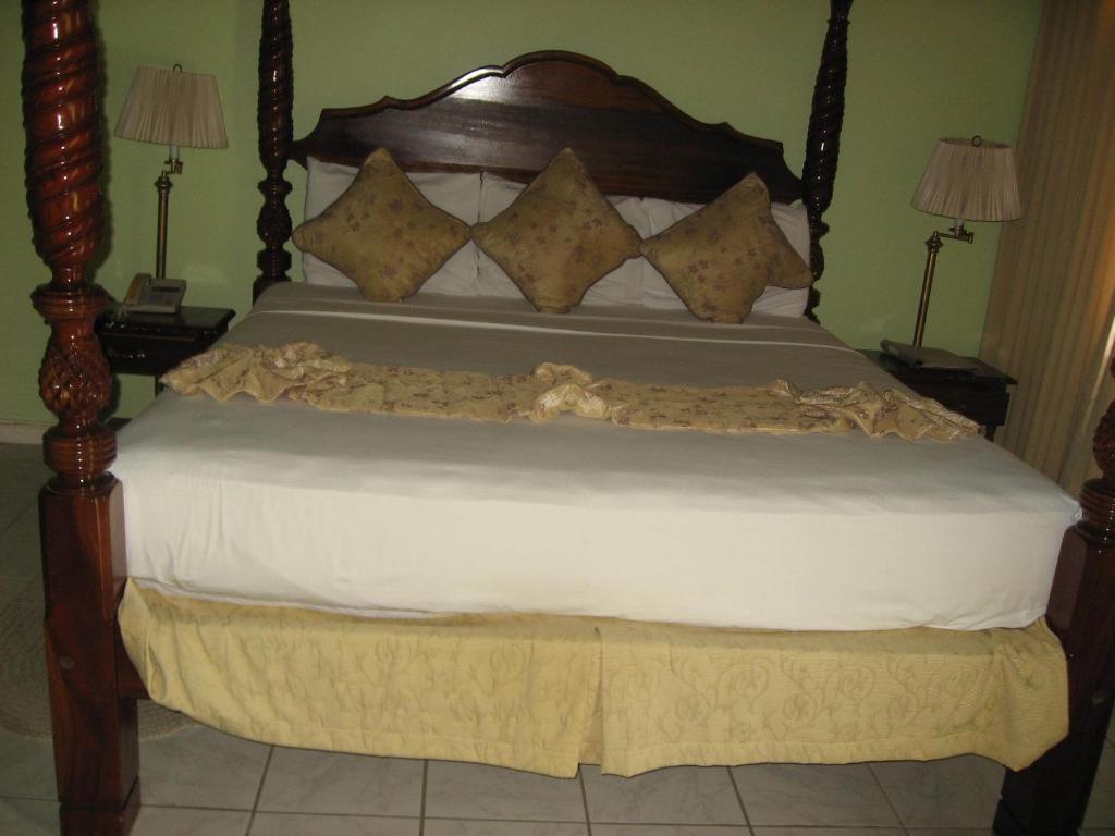Villa Sonate Runaway Bay Buitenkant foto